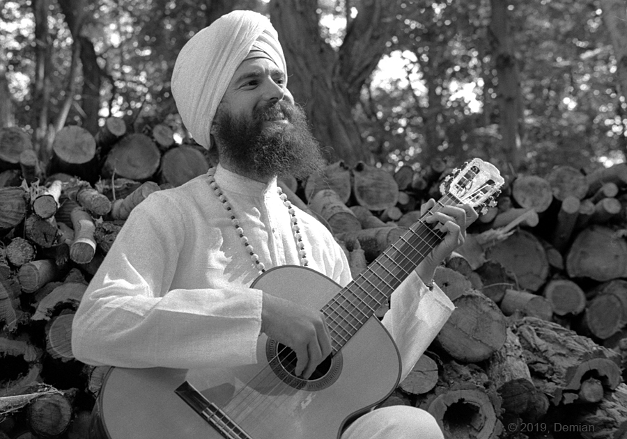 Gurushabd Singh and his trusty guitar